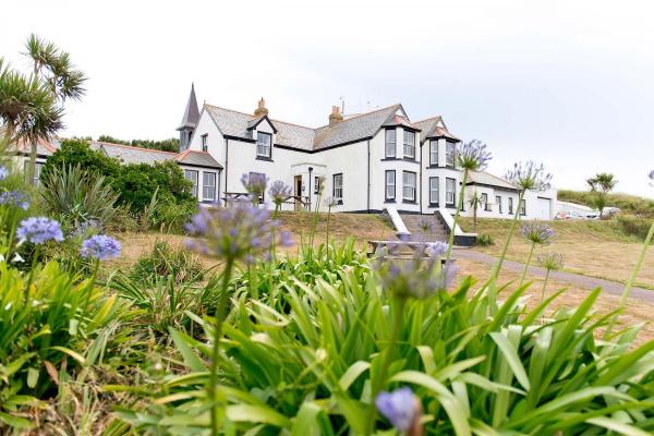 YHA Litton Cheney